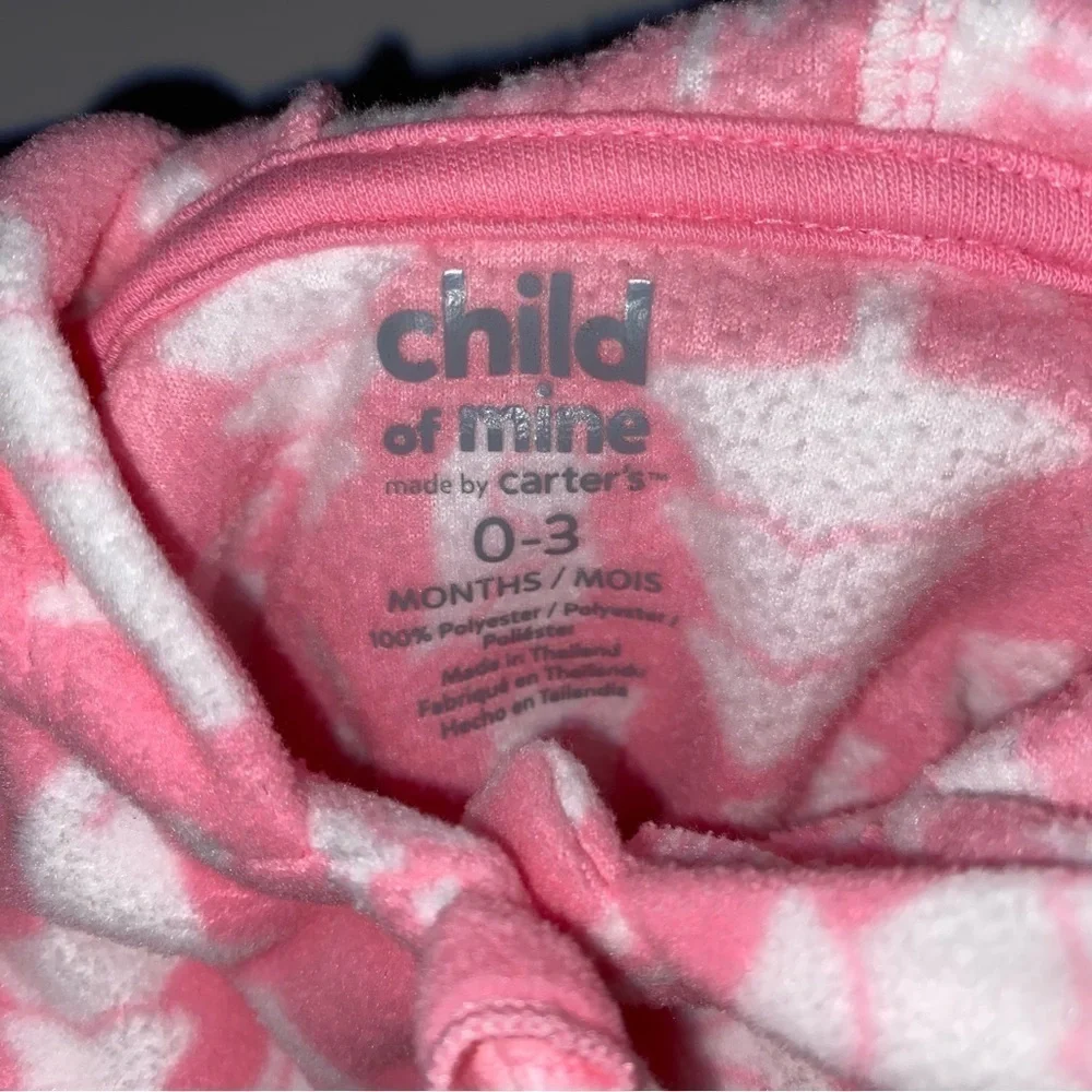 ⭐️3/$20 Carter’s Pink Fleece Pullover with hood. Cute wildlife accents. 0-3 Mo